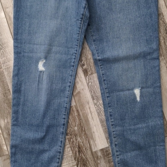 LOFT Jeans Boyfriend Distressed Denim Jeans size 6 NEW with Tags - Picture 4 of 11
